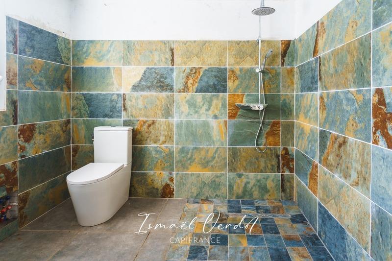 Maison - 392 m² - 20 pièces