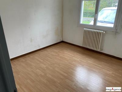 Maison - 97 m² - 5 pièces