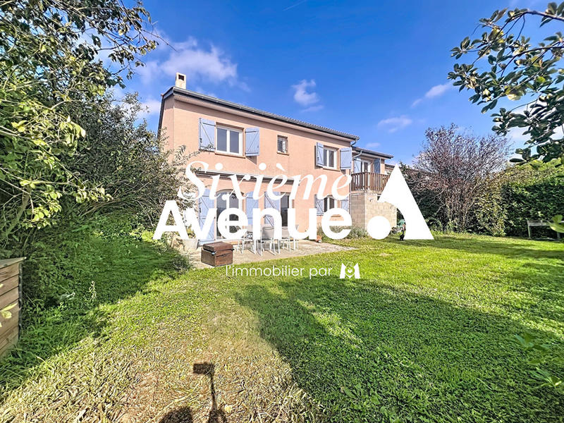 Maison - 120 m² - 5 pièces