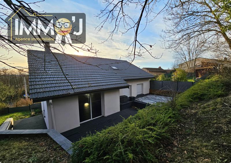 Maison - 196 m² - 8 pièces