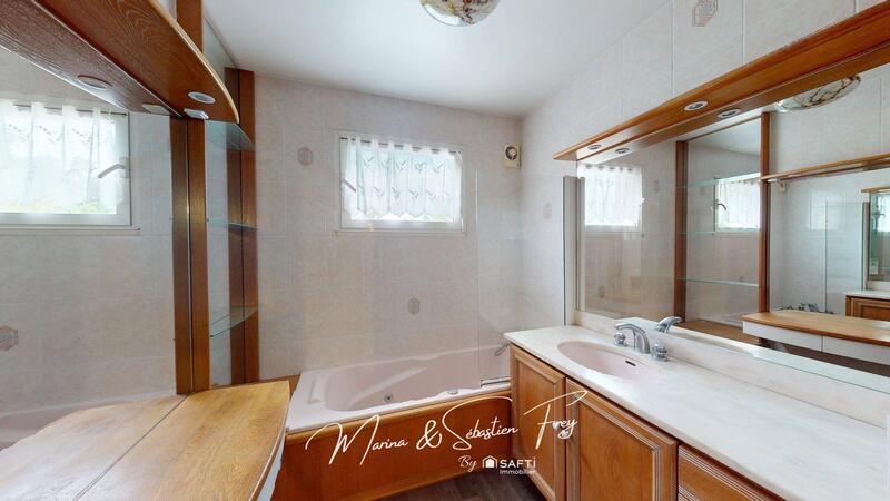 Maison - 170 m² - 6 pièces