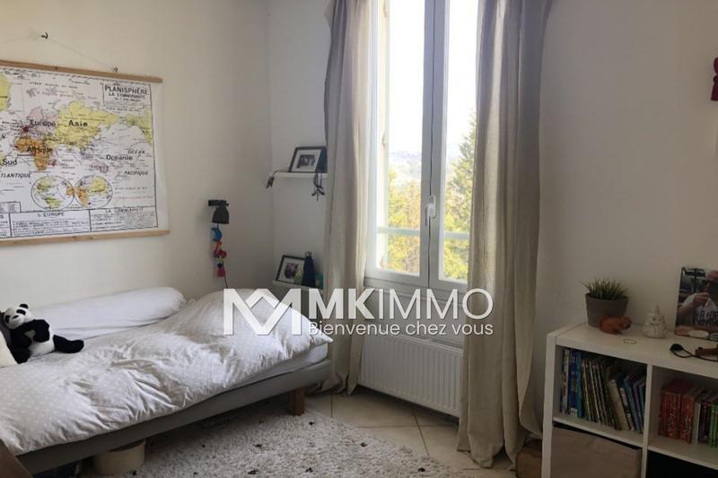 Appartement - 90 m² - 4 pièces