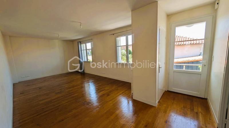 Maison traditionnelle - 149 m² - 6 pièces