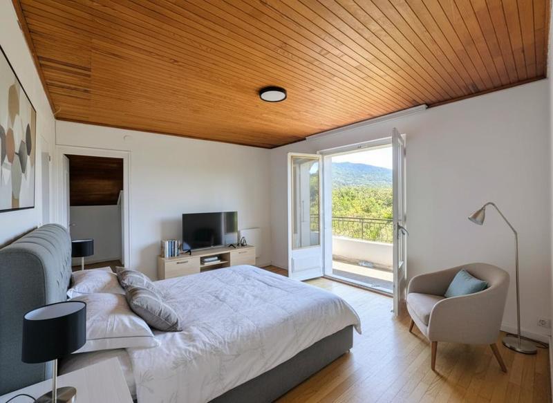 Maison traditionnelle - 145 m² - 6 pièces