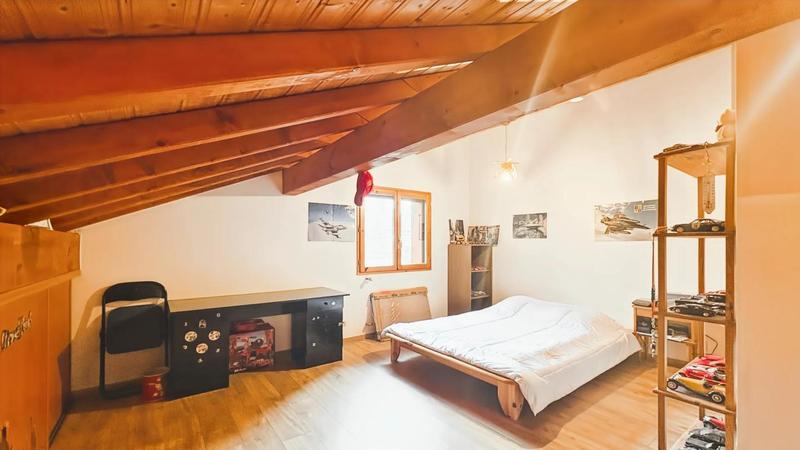 Maison - 143 m² - 7 pièces