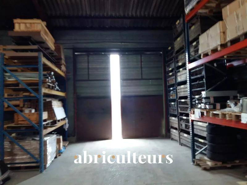 Local commercial - 240 m²