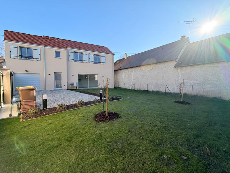 Maison - 96 m² - 4 pièces