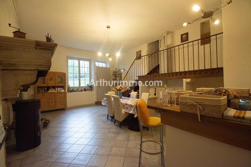 Maison - 547 m² - 14 pièces