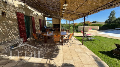 Maison - 220 m² - 7 pièces