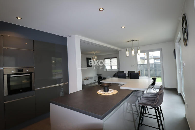 Maison - 146 m² - 5 pièces