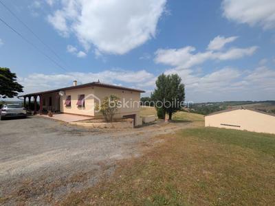 Maison traditionnelle - 117 m² - 6 pièces