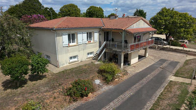 Maison - 159 m² - 6 pièces