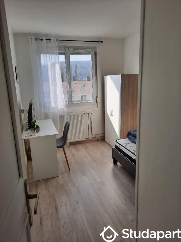 Chambre - 12 m² - 1 pièce