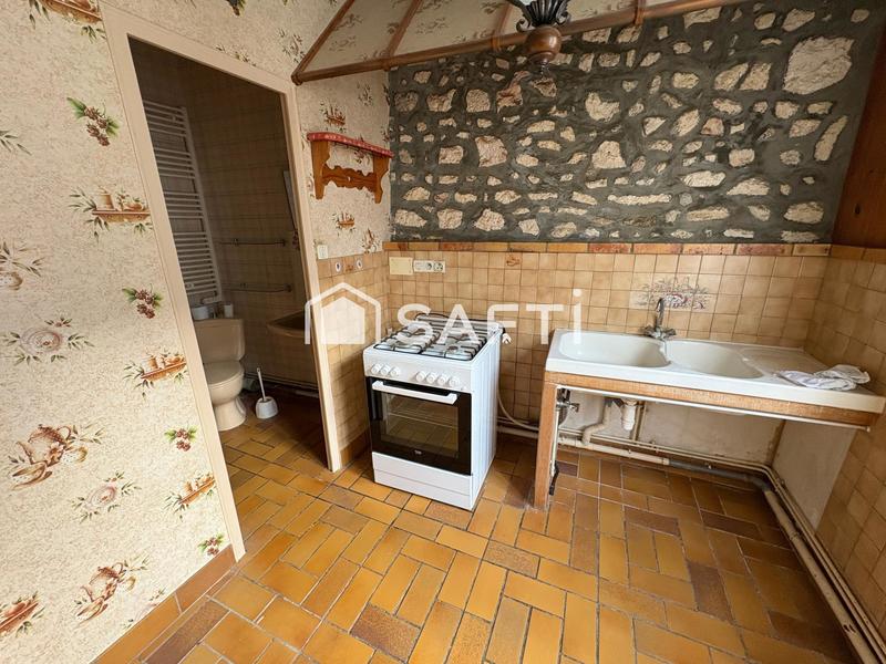 Maison - 280 m² - 9 pièces