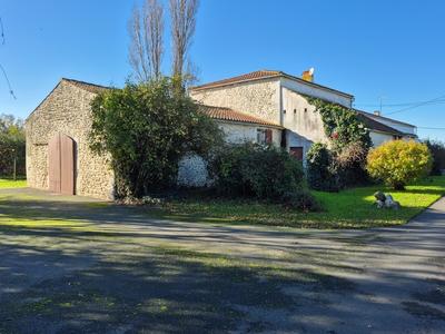 Maison de campagne - 245 m² - 6 pièces