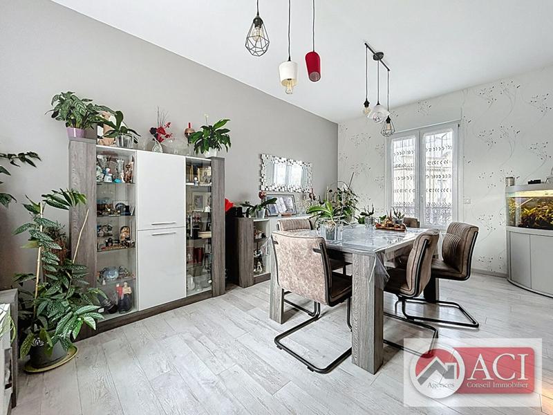 Maison - 140 m² - 7 pièces