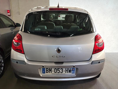 Renault Clio III 1.2 Tce 100 Privilege 5p