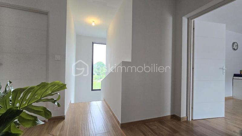 Villa - 188 m² - 6 pièces