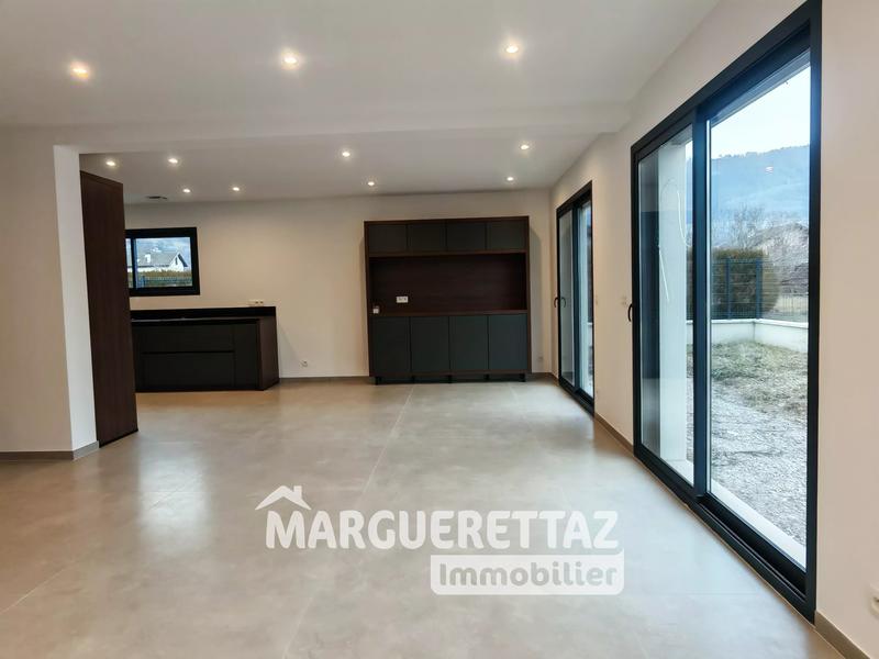 Villa - 120 m² - 4 pièces