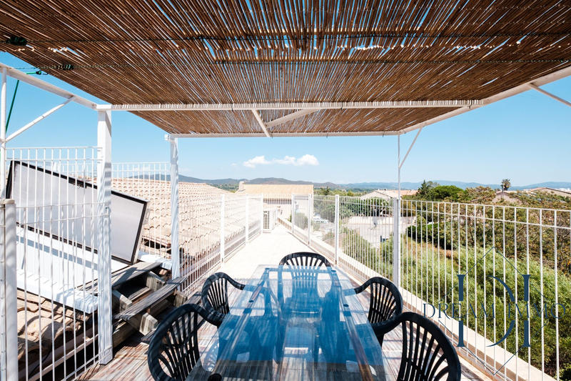 Appartement - 137 m² - 6 pièces