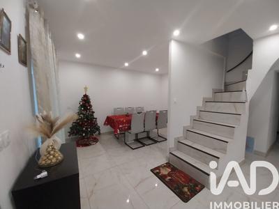 Maison - 83 m² - 5 pièces