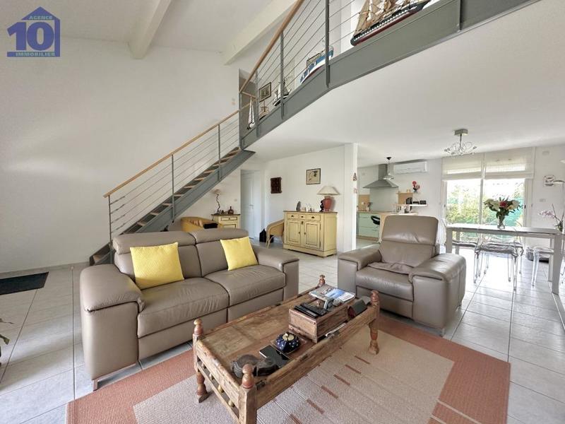 Pavillon - 105 m² - 5 pièces