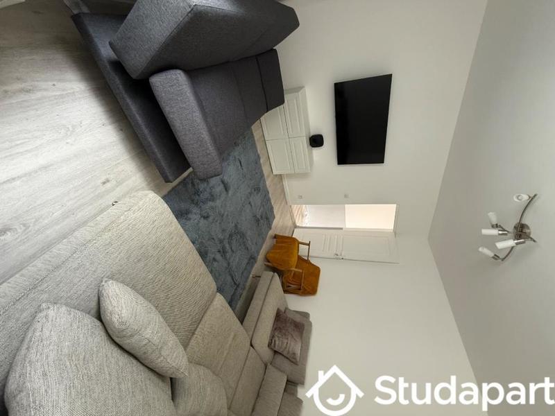 Chambre - 13 m² - 1 pièce