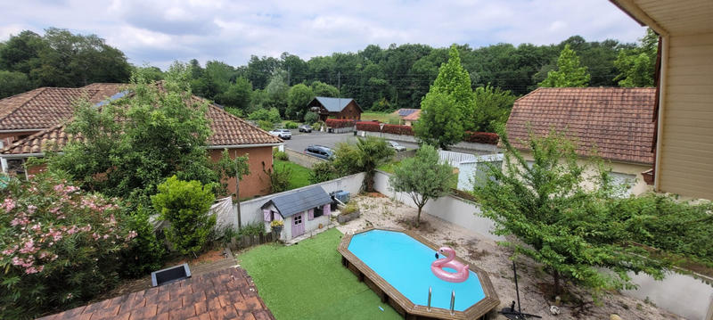 Maison - 184 m² - 8 pièces