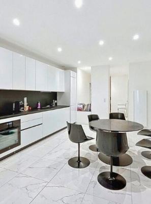 Appartement - 107 m² - 3 pièces