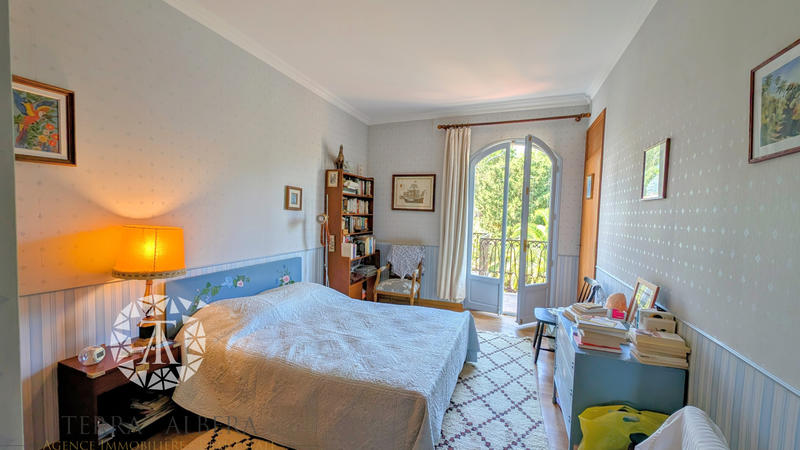 Viager - Maison - 205 m² - 7 pièces