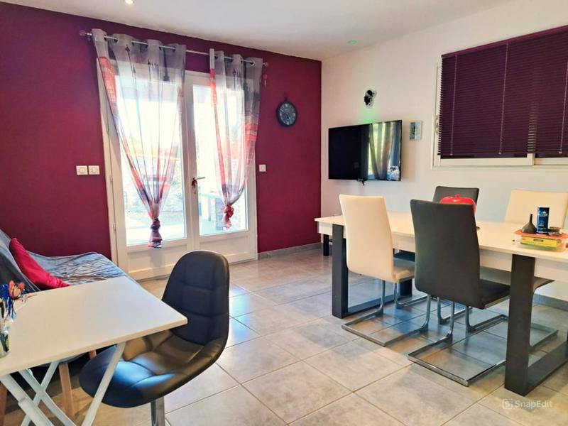 Maison - 250 m² - 9 pièces
