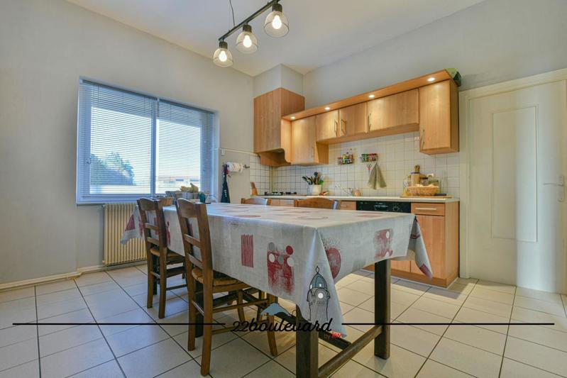 Maison - 196 m² - 8 pièces