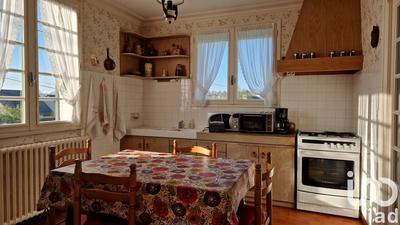 Maison - 102 m² - 6 pièces