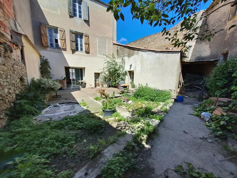 Maison - 180 m² - 6 pièces