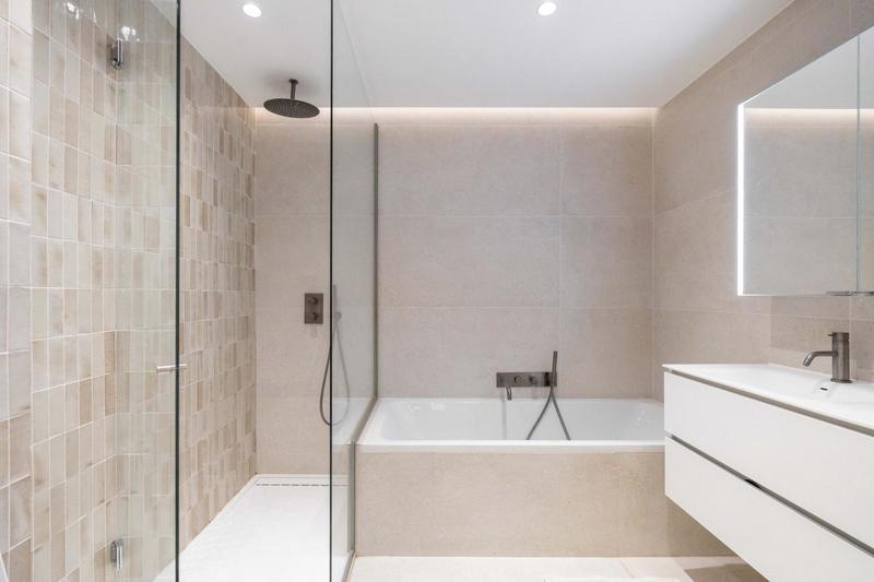 Appartement - 165 m² - 5 pièces