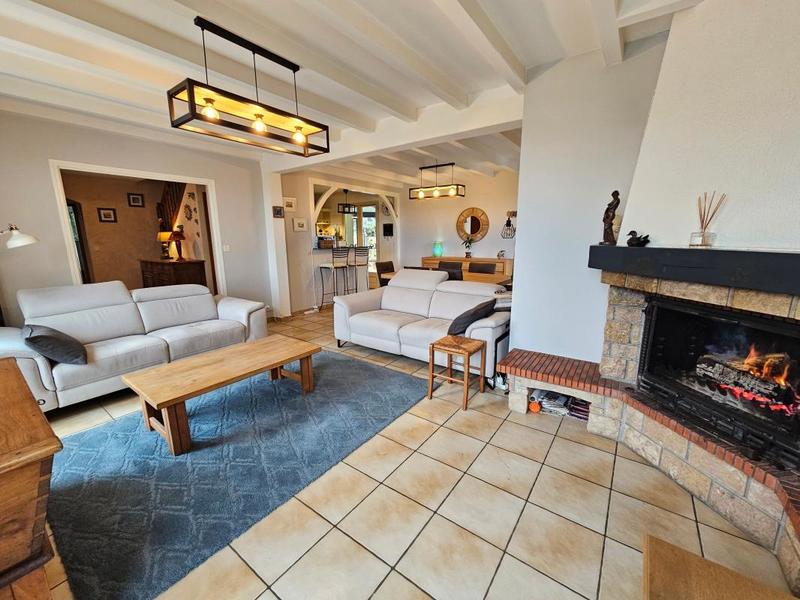 Maison - 160 m² - 6 pièces