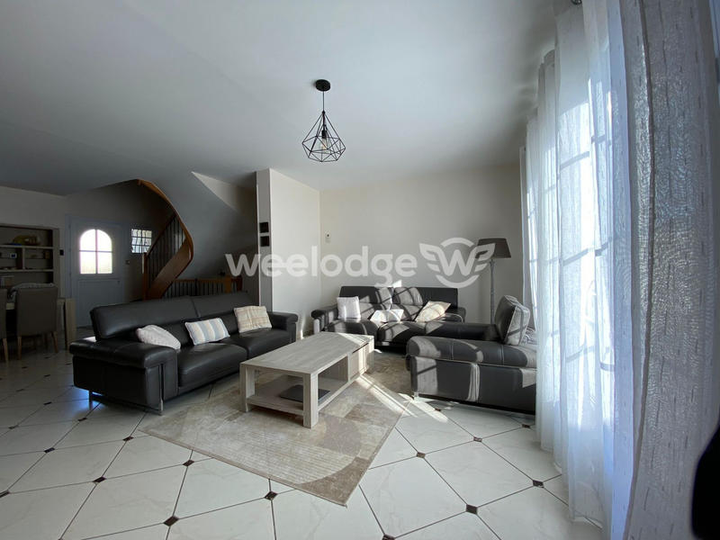 Maison traditionnelle - 166 m² - 6 pièces