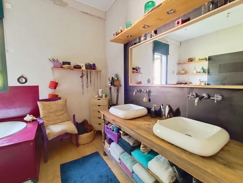 Maison de bois - 240 m² - 6 pièces