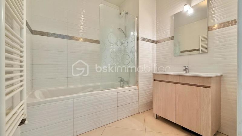 Appartement - 66 m² - 3 pièces