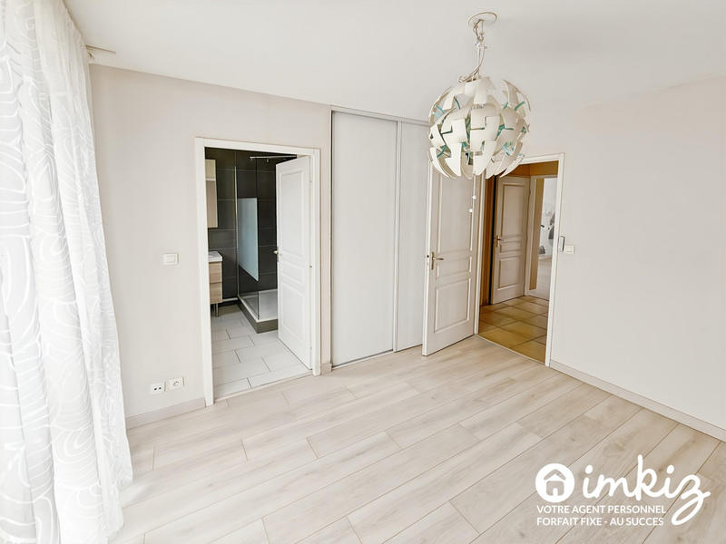 Maison - 104 m² - 5 pièces