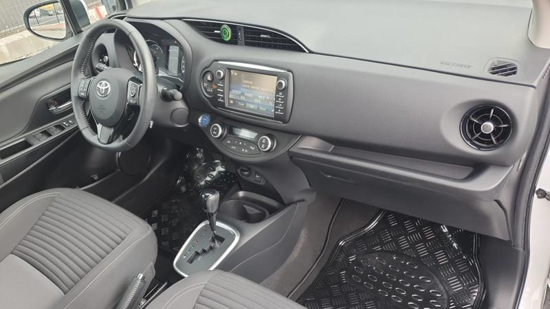Toyota Yaris 1.5 Vvt-i 100 Hybrid E-Cvt Dynamic Confort - Automatique