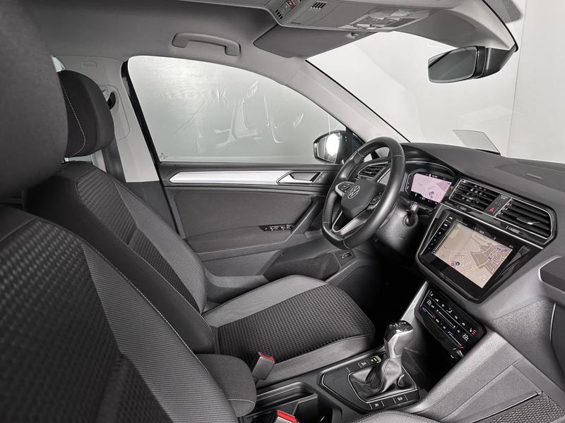 Volkswagen Tiguan Active 2.0 Tdi 150ch Dsg Phase 2 Ja17p Digital Cockpit Sieges Chauff Hud Camera 3d
