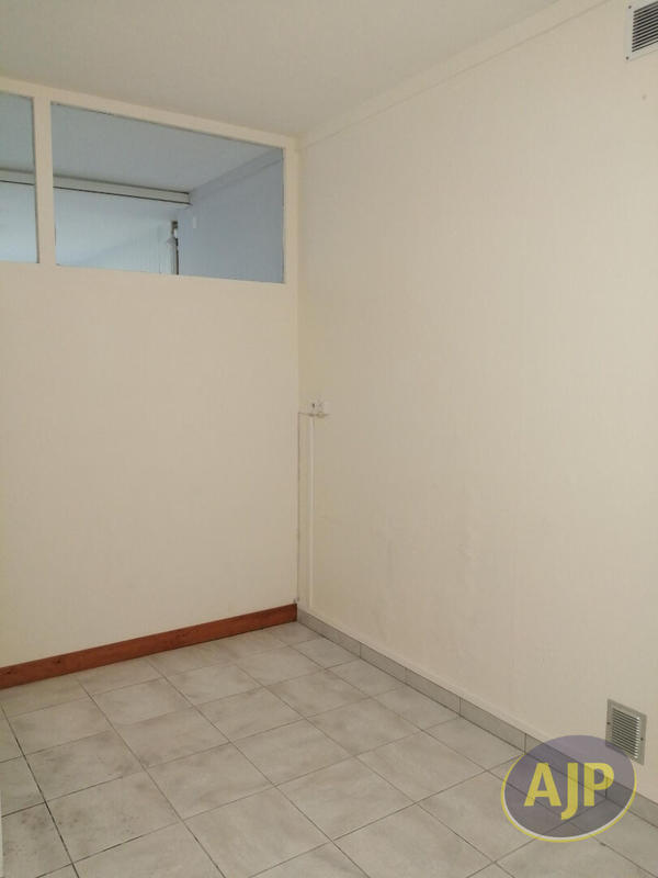 Local commercial - 99 m²