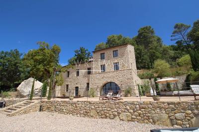 Mas - 345 m² - 6 pièces