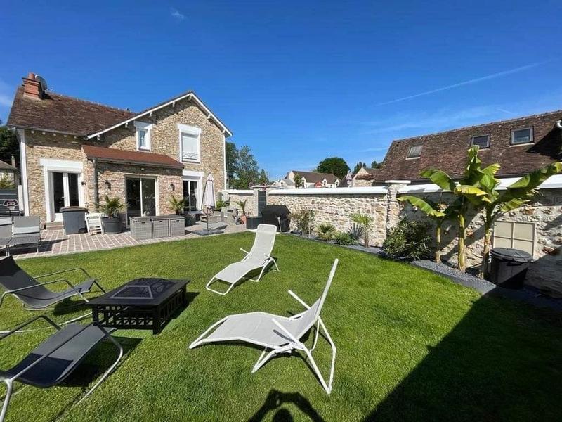 Maison - 110 m² - 5 pièces