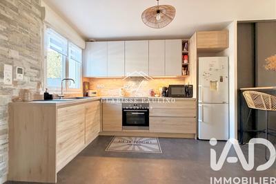 Maison - 80 m² - 4 pièces