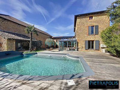 Maison ancienne - 281 m² - 9 pièces