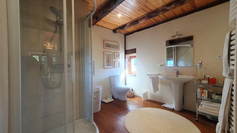 Corps de ferme - 184 m² - 6 pièces