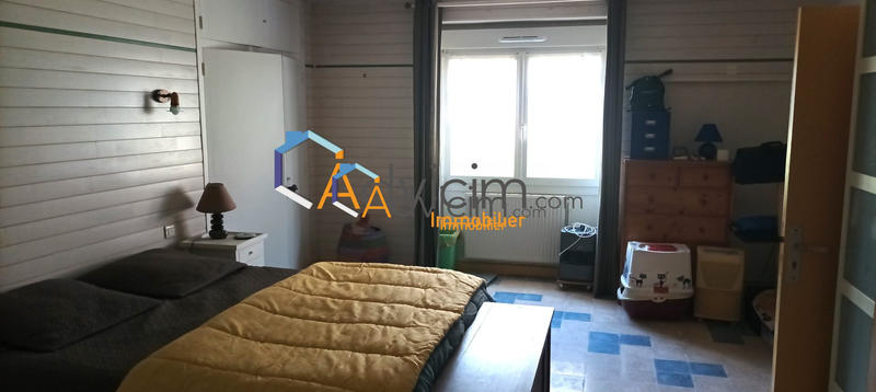 Maison - 210 m² - 7 pièces