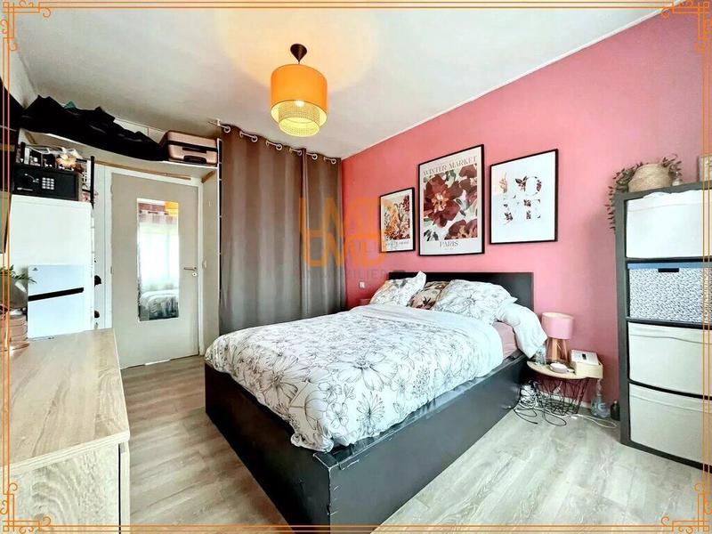 Appartement - 90 m² - 4 pièces